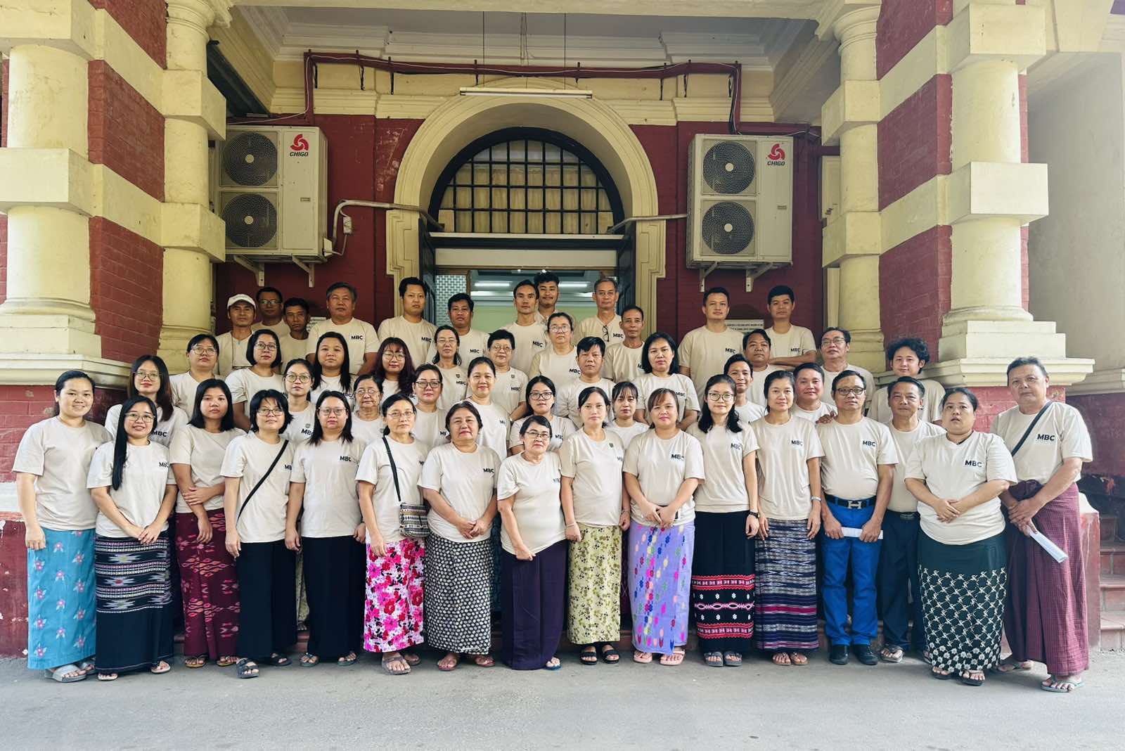 IMG f4691f3ba47d61099fde97b88e7a7921 V